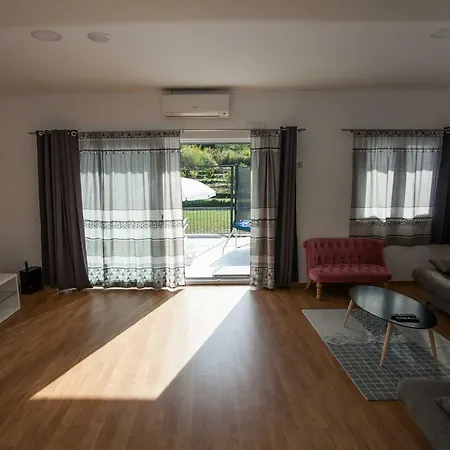 Villa Zrinka ****