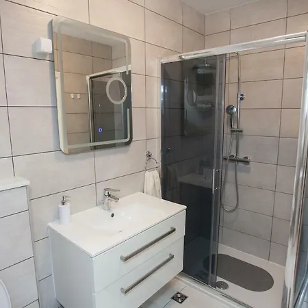 Villa Zrinka ****